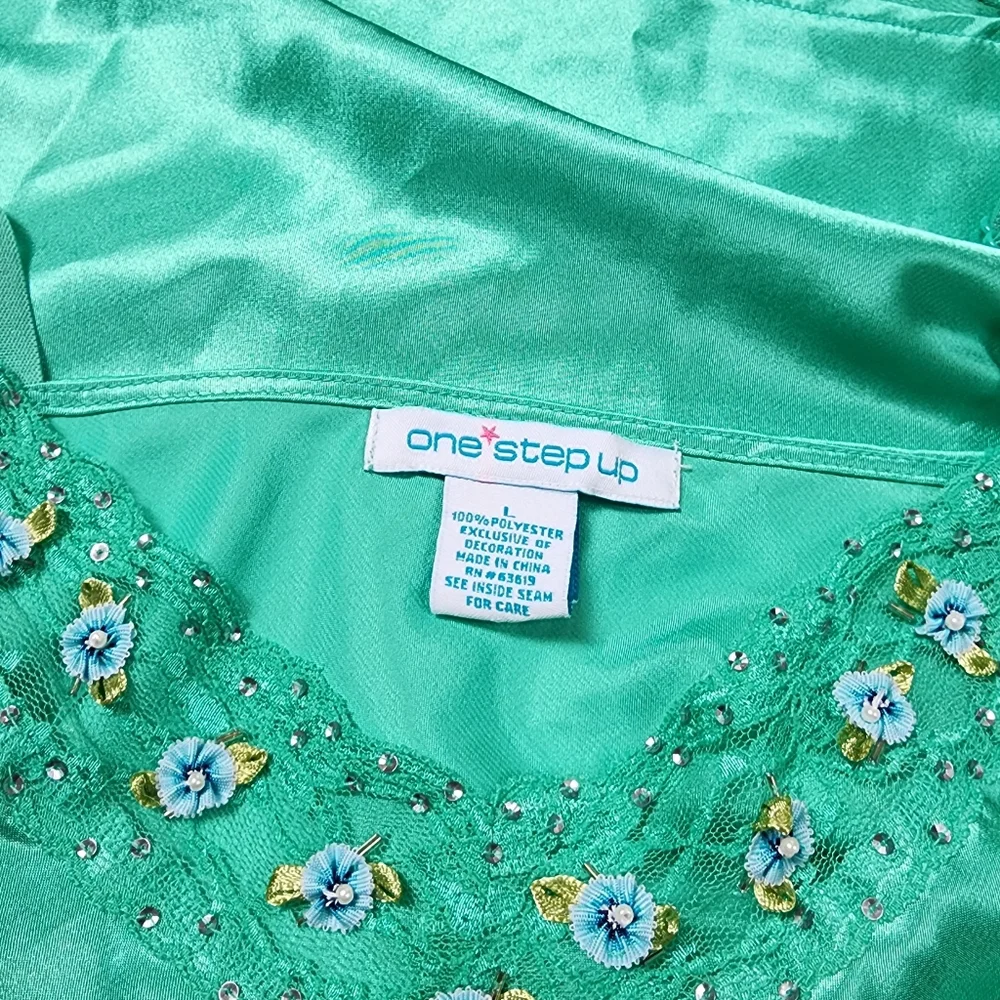 SOLD Y2K One Step Up Lace and Sequin Green Camisole Tank Top - Picture 5 of 5